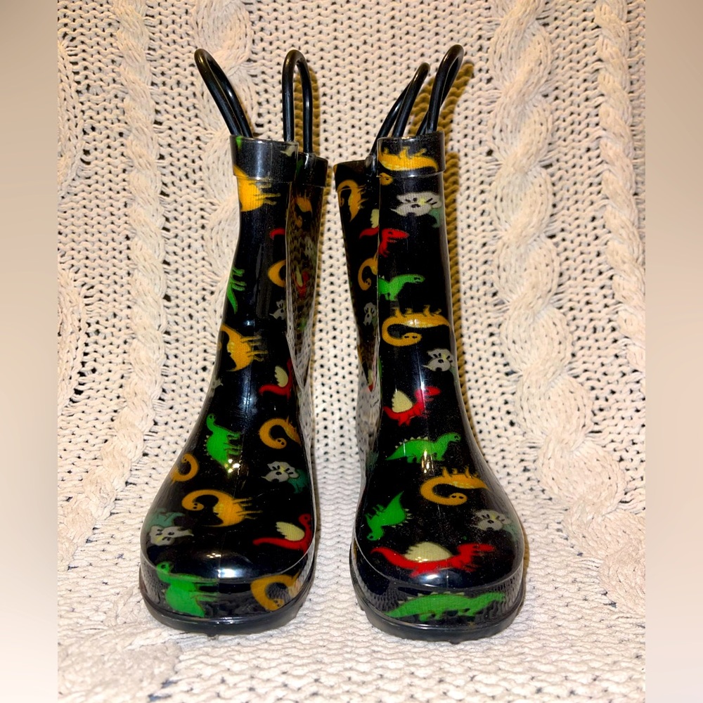 Austin Trading Co. Dinosaur Rainboots. Size 10
